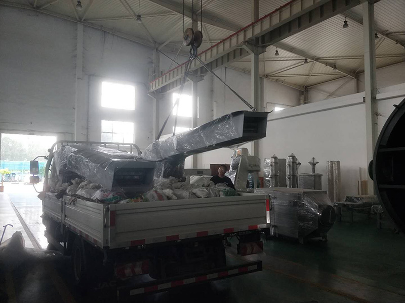 上海客戶機械格柵發(fā)貨1